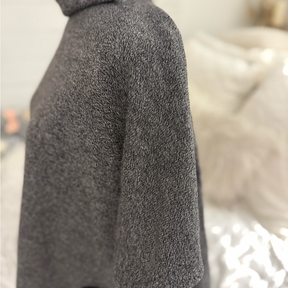 Theory Charcoal Knit Fabric - Picture 9 of 11